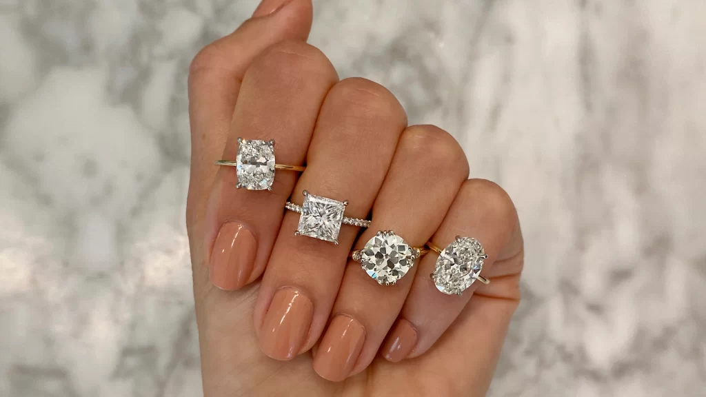 How To Make Your Solitaire Engagement Ring Unique?