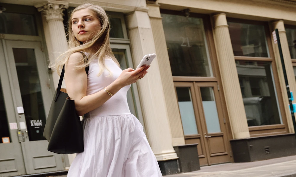 How Minimalist Accessories Complement Modern Attire